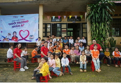 Trao tặng xe đạp cho học sinh có hoàn cảnh khó khăn và các hoạt động thiện nguyện khác