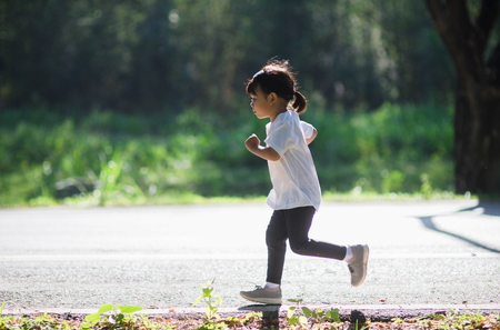 Vận động chuẩn theo độ tuổi - chìa khóa giúp trẻ cao lớn mỗi ngày